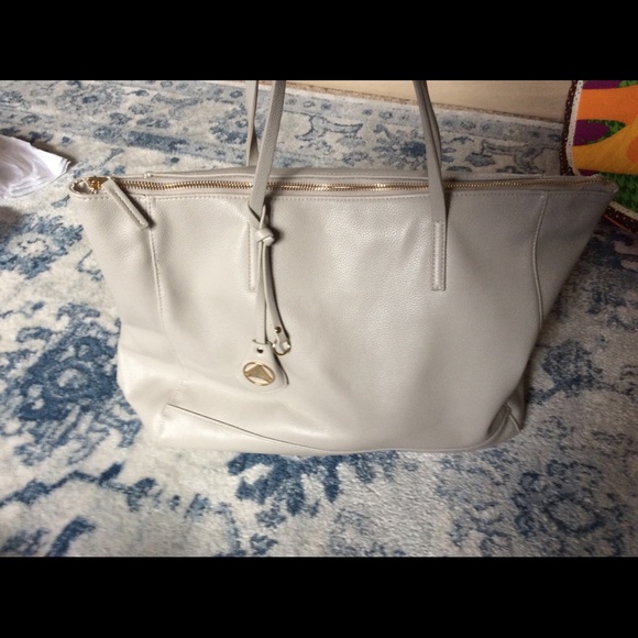 POVERTY FLATS by rian Handbags - Poverty Flats grey bag DELETING Tonight